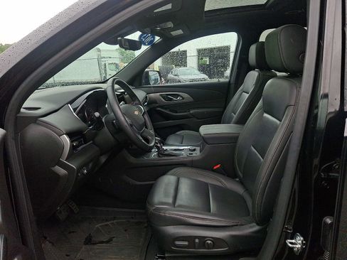 Used 2023 Chevrolet Traverse LT w/ LT Premium Package AWD/4WD image 14
