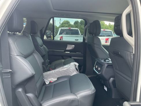 New 2027 Ford Expedition Max Active AWD/4WD image 13