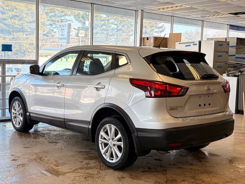 Used 2017 Nissan Rogue Sport S w/ S Appearance Package image 7