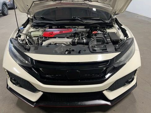 Used 2019 Honda Civic Type R image 9