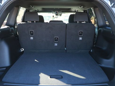 New 2025 Jeep Grand Cherokee Laredo X image 10