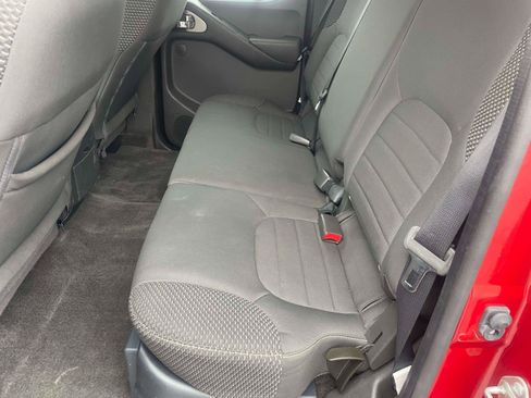 Used 2018 Nissan Frontier PRO-4X image 6
