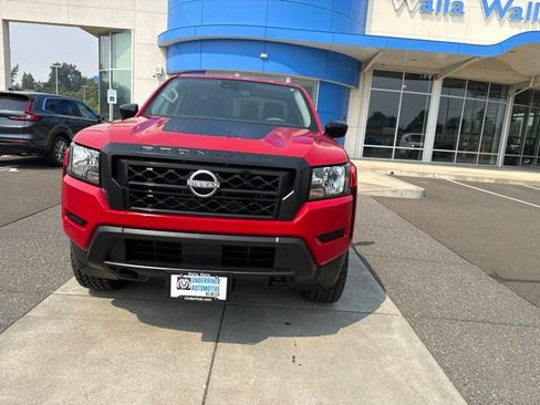 Used 2022 Nissan Frontier S w/ Technology Package AWD/4WD image 12