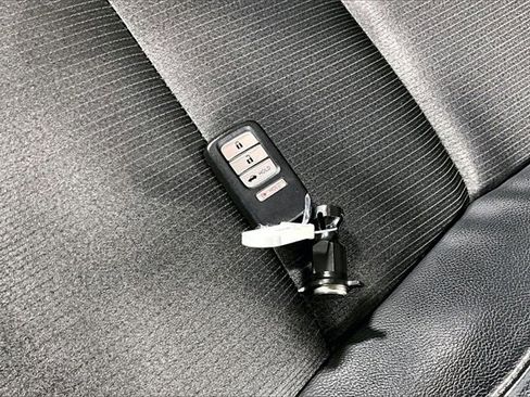 Used 2018 Honda Accord Sport image 31