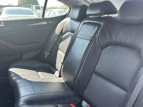 Used 2016 Kia Cadenza Premium image 15