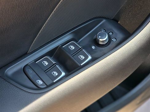 Used 2018 Audi A3 2.0T Premium FWD image 27