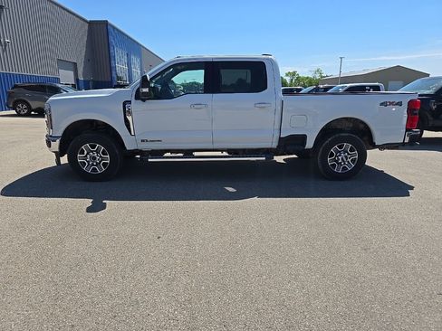Used 2026 Ford F350 Lariat AWD/4WD image 3