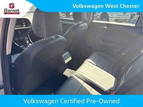 Used 2023 Volkswagen Jetta SE FWD image 12