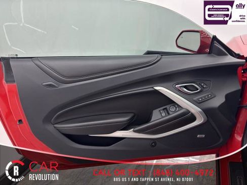 Used 2017 Chevrolet Camaro SS image 41