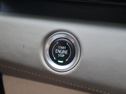 Used 2022 Cadillac Escalade Sport Platinum AWD/4WD image 25