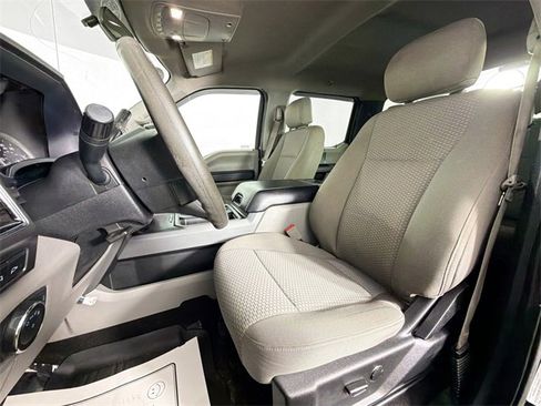 Used 2019 Ford F250 XLT w/ XLT Premium Package image 19