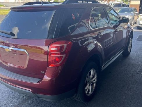 Used 2017 Chevrolet Equinox LT w/ Convenience Package AWD/4WD image 4