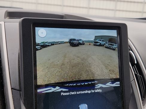 Used 2022 Ford Edge SEL image 15