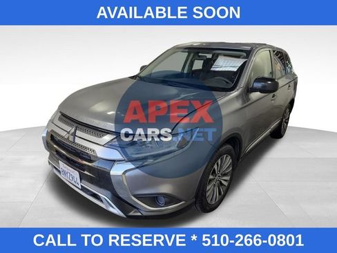Used 2020 Mitsubishi Outlander ES FWD image 1