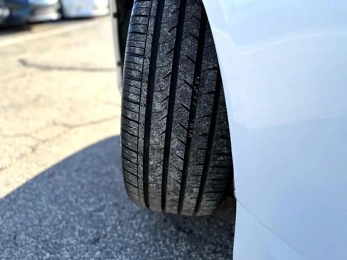 Used 2015 Lexus LS 460 w/ Comfort Package image 46