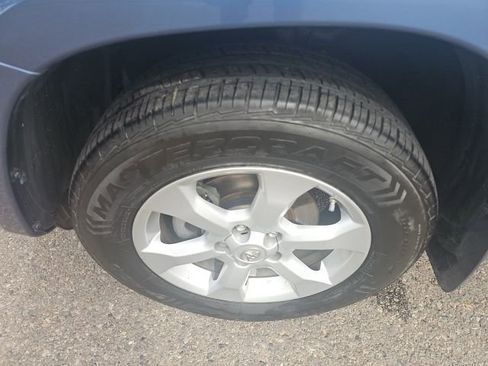 Used 2010 Toyota RAV4 Limited AWD/4WD image 14