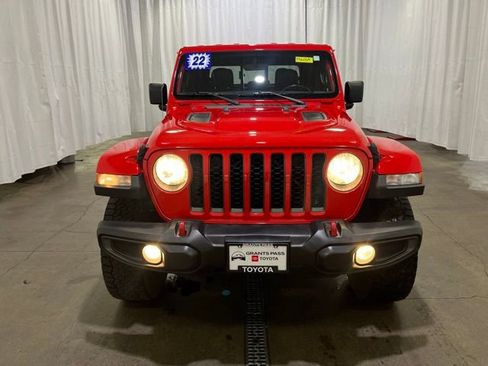 Used 2022 Jeep Gladiator Rubicon w/ Cold Weather Group AWD/4WD image 9