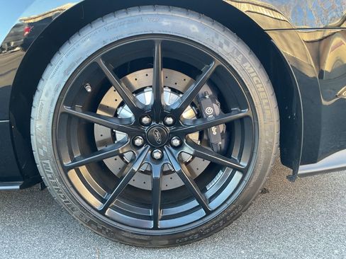 Used 2016 Ford Mustang Shelby GT350 w/ Track Package RWD image 33