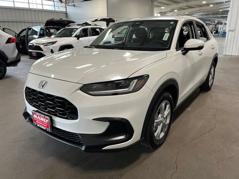 Used 2023 Honda HR-V LX image 7