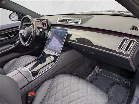 Certified 2025 Mercedes-Benz S 580e 4MATIC Sedan image 25