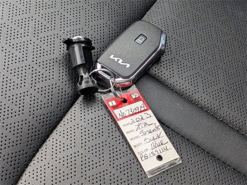 Used 2023 Kia Sorento SX image 17