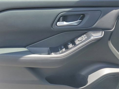 New 2026 Nissan Rogue SV image 9