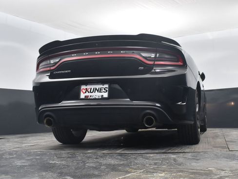 Used 2019 Dodge Charger GT image 37