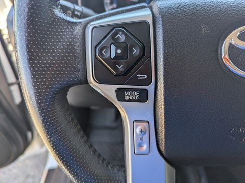 Used 2015 Toyota 4Runner SR5 AWD/4WD image 14