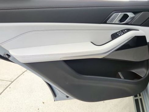 Used 2026 BMW X7 xDrive40i image 37