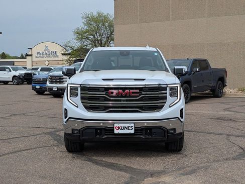 New 2026 GMC Sierra 1500 SLT w/ SLT Premium Plus Package AWD/4WD image 2