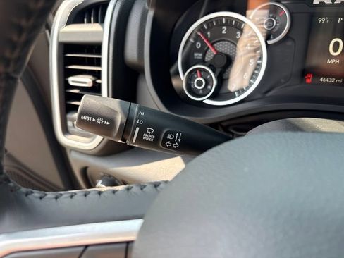 Used 2023 RAM 1500 Big Horn AWD/4WD image 30