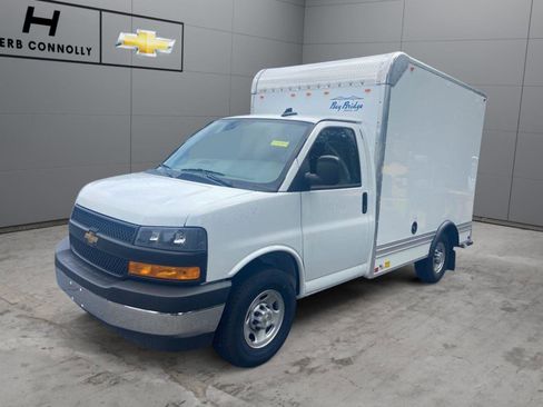 New 2025 Chevrolet Express 3500 w/ Power Convenience Package RWD image 2