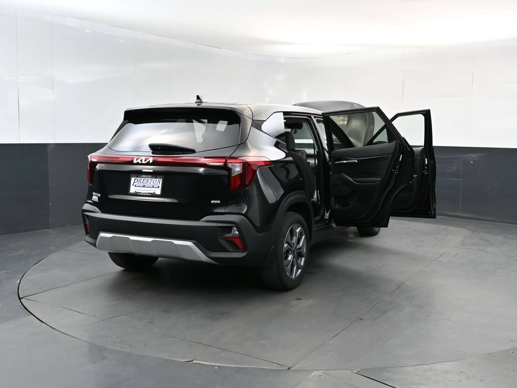 Certified 2024 Kia Seltos LX AWD/4WD image 29
