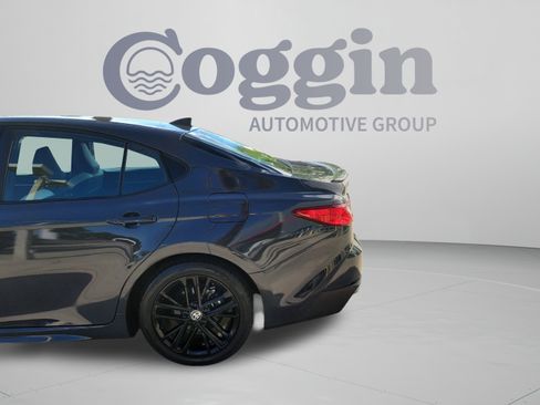 Used 2025 Toyota Camry SE FWD image 30