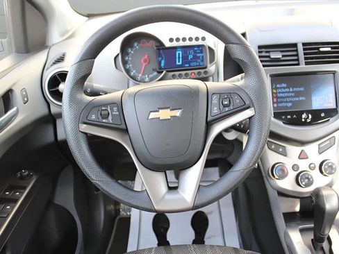 Used 2014 Chevrolet Sonic LT image 27