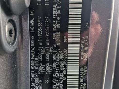 Used 2024 Toyota Sienna XLE image 27