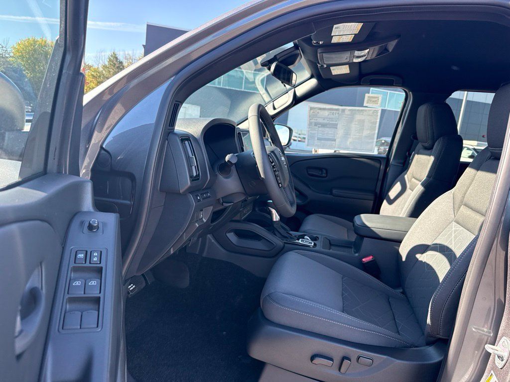 New 2027 Nissan Frontier SV w/ SV Convenience Package AWD/4WD image 5