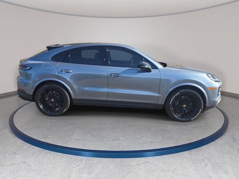 Used 2026 Porsche Cayenne Coupe AWD/4WD image 5