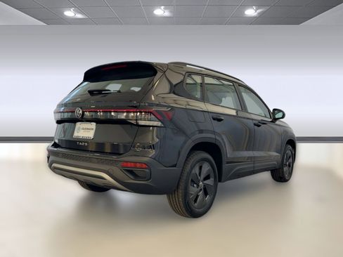 New 2026 Volkswagen Taos S image 9