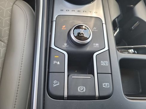 Used 2023 Kia Sorento EX AWD/4WD image 25