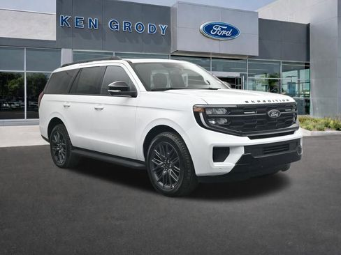 New 2026 Ford Expedition Platinum image 1