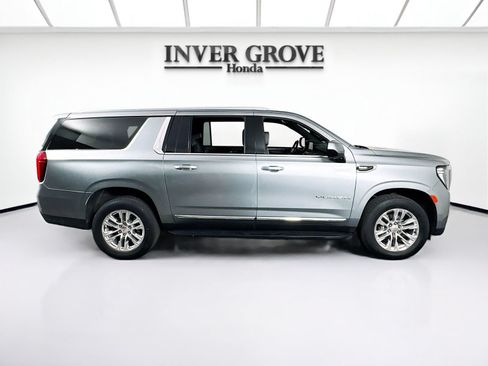 Used 2023 GMC Yukon XL SLT AWD/4WD image 4