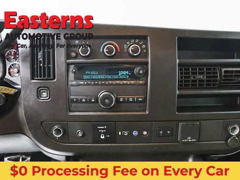 Used 2021 Chevrolet Express 3500 w/ Driver Convenience Package RWD image 12