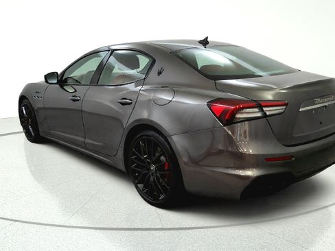Used 2023 Maserati Ghibli Modena RWD image 5