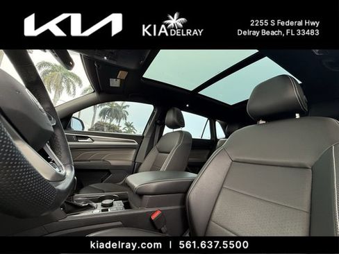 Used 2023 Volkswagen Atlas Cross Sport SEL R-Line AWD/4WD image 19