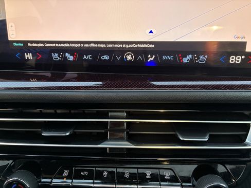 Used 2024 Chevrolet Traverse RS w/ LPO, Floor Liner Package image 11