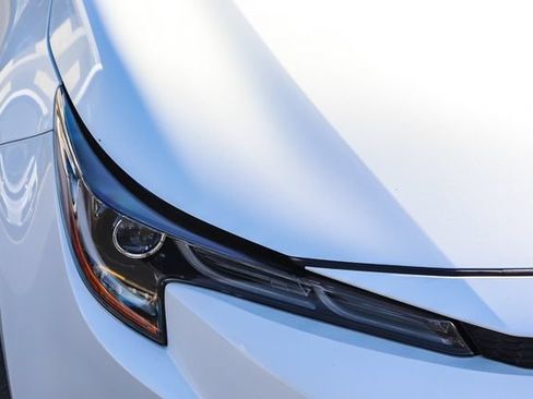 Used 2021 Toyota Corolla LE FWD image 7