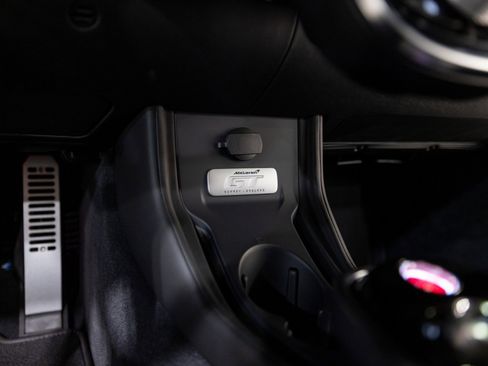 Used 2023 McLaren GT image 41