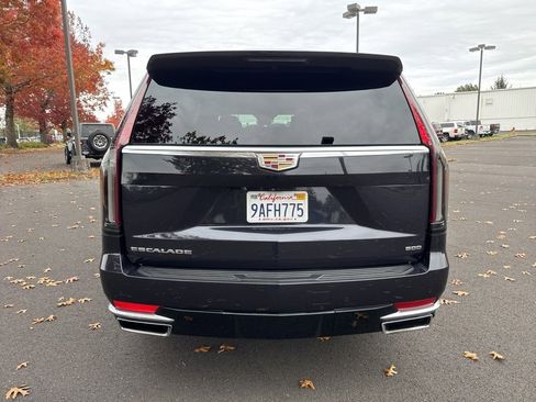 Used 2022 Cadillac Escalade ESV Premium Luxury Platinum image 6