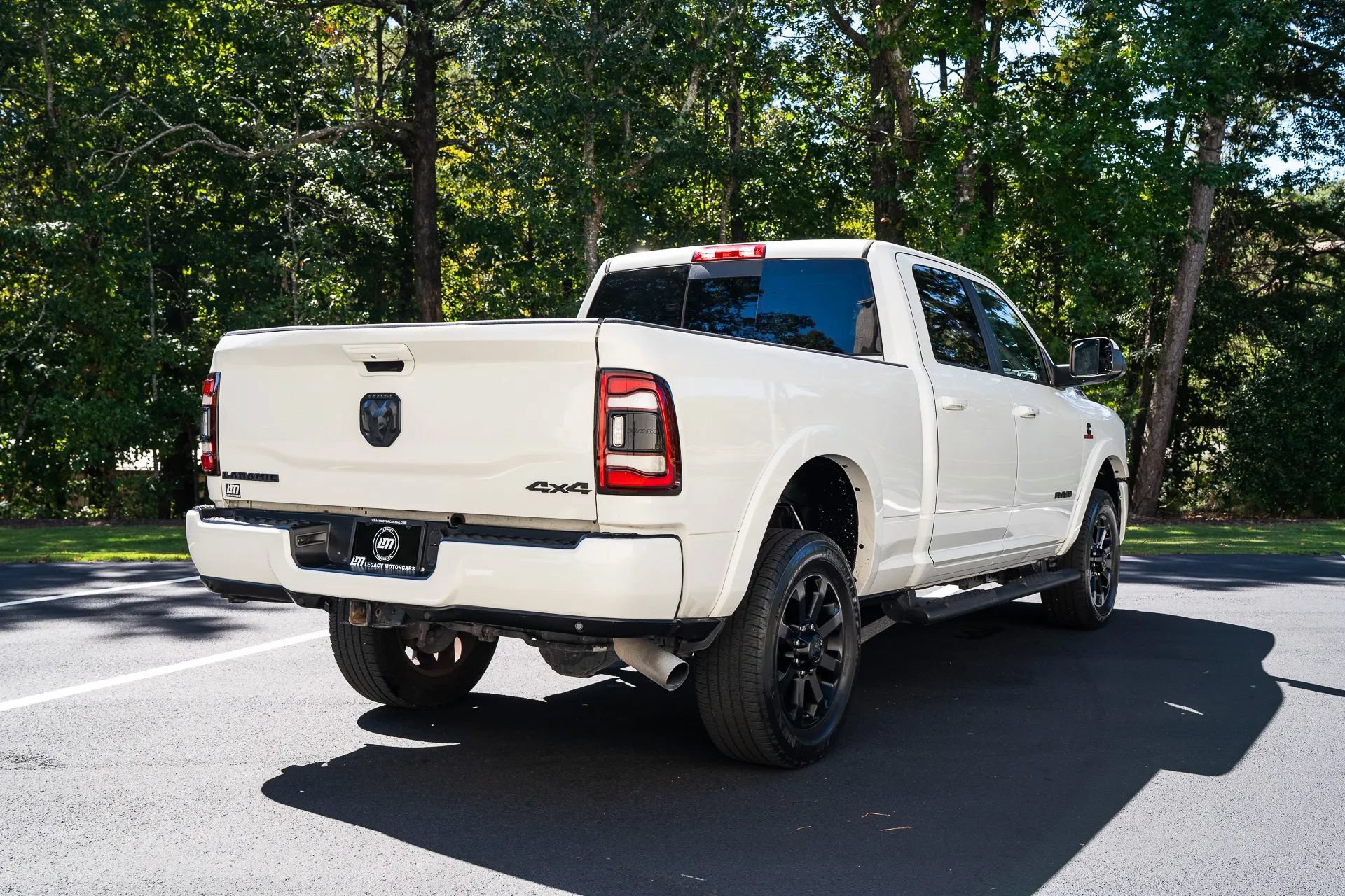 Used 2019 RAM 2500 Laramie w/ Night Edition AWD/4WD image 8